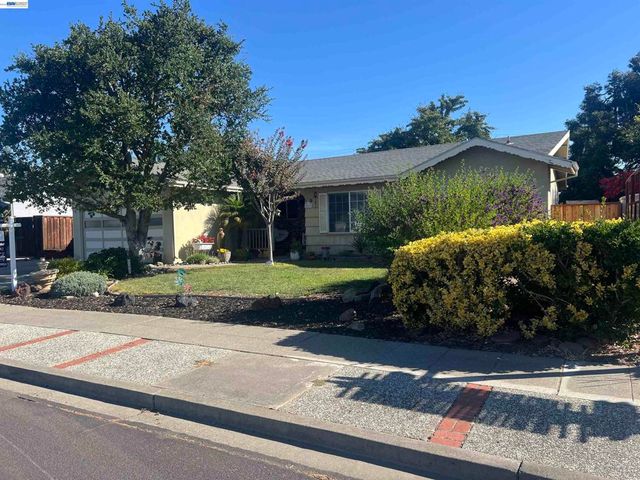 8499 Bandon Dr, Dublin, CA 94568