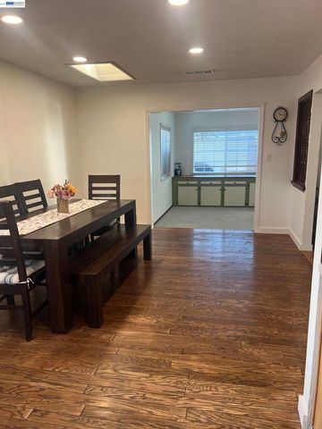8499 Bandon Dr, Dublin, CA 94568