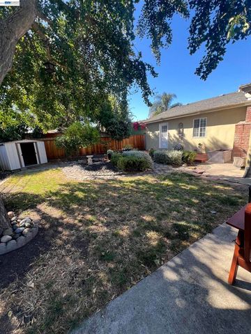 8499 Bandon Dr, Dublin, CA 94568