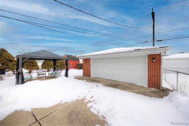 32623 Joy Road, Westland, MI 48185