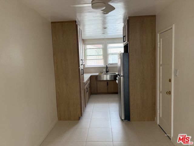 947 S Bedford Street, Los Angeles, CA 90035