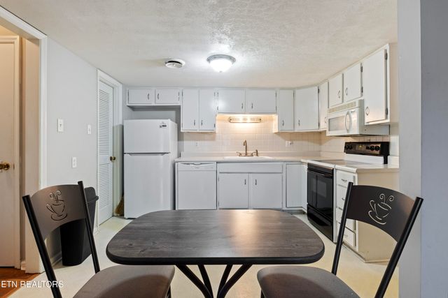 1625 Woodrow Drive 407, Knoxville, TN 37918