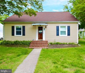 17 OAK STREET, Cambridge, MD 21613