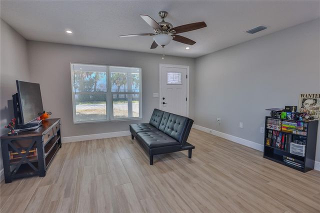 1013 13TH STREET E, Bradenton, FL 34208