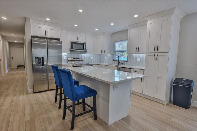 1013 13TH STREET E, Bradenton, FL 34208
