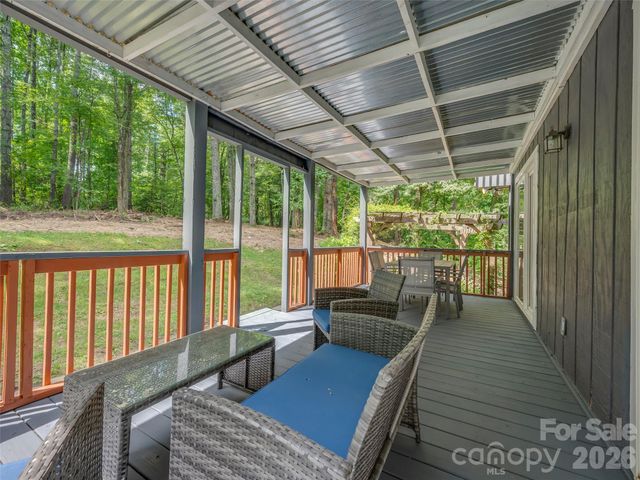 3276 Howard Gap Road, Hendersonville, NC 28792