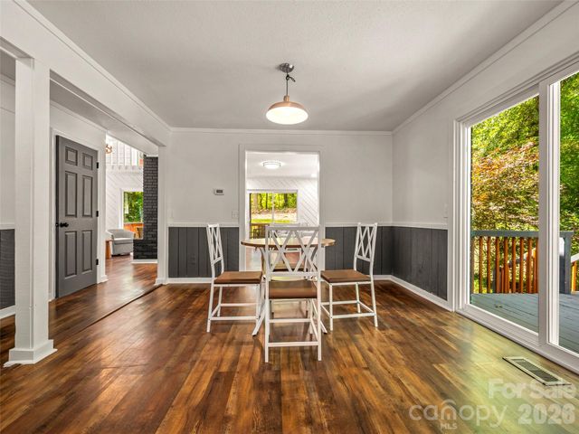 3276 Howard Gap Road, Hendersonville, NC 28792