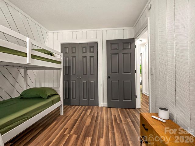 3276 Howard Gap Road, Hendersonville, NC 28792