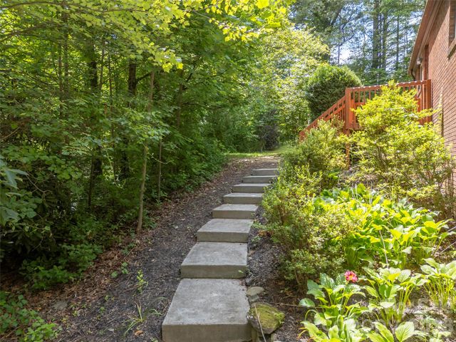 3276 Howard Gap Road, Hendersonville, NC 28792