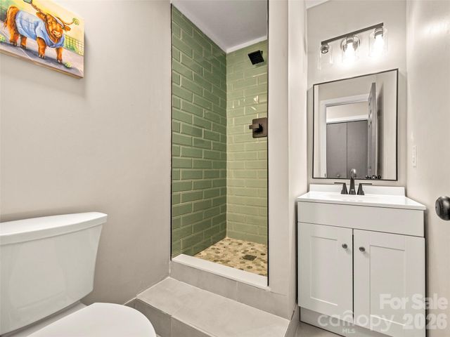 3276 Howard Gap Road, Hendersonville, NC 28792