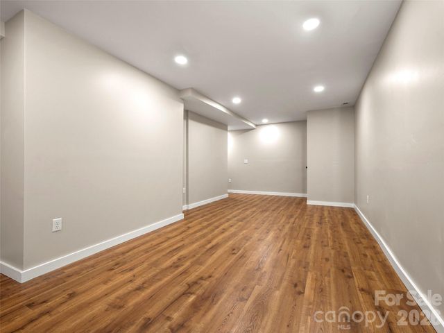 3276 Howard Gap Road, Hendersonville, NC 28792
