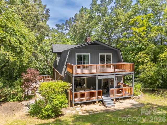 3276 Howard Gap Road, Hendersonville, NC 28792