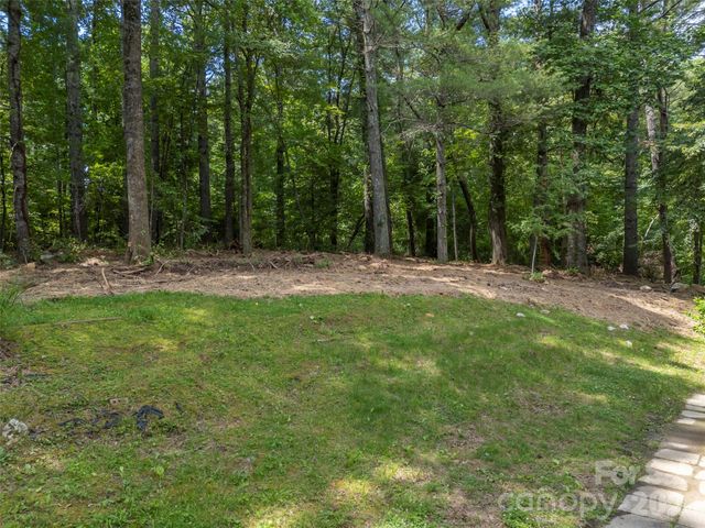 3276 Howard Gap Road, Hendersonville, NC 28792