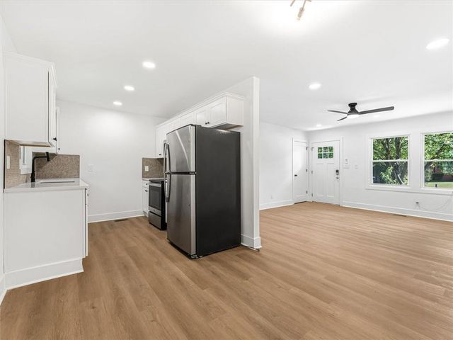 454 Oak Drive SE, Atlanta, GA 30354