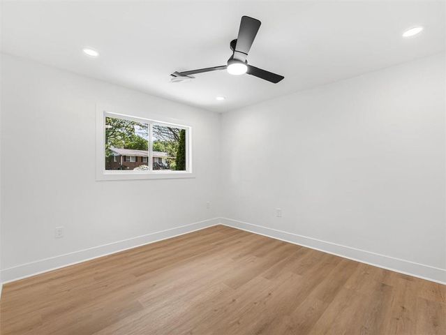 454 Oak Drive SE, Atlanta, GA 30354