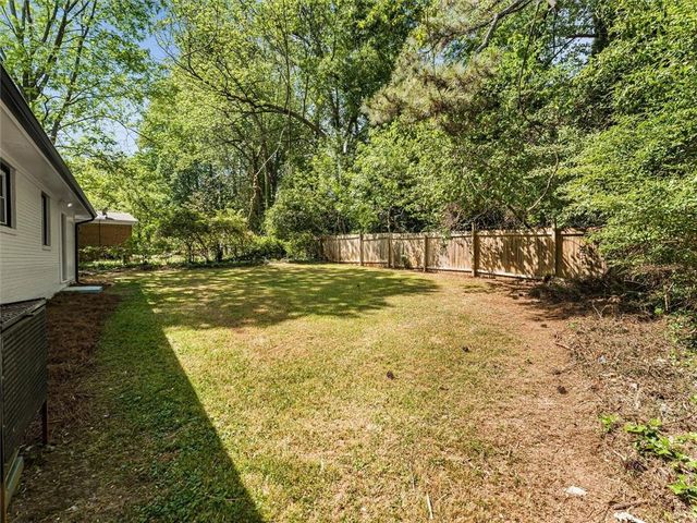 454 Oak Drive SE, Atlanta, GA 30354