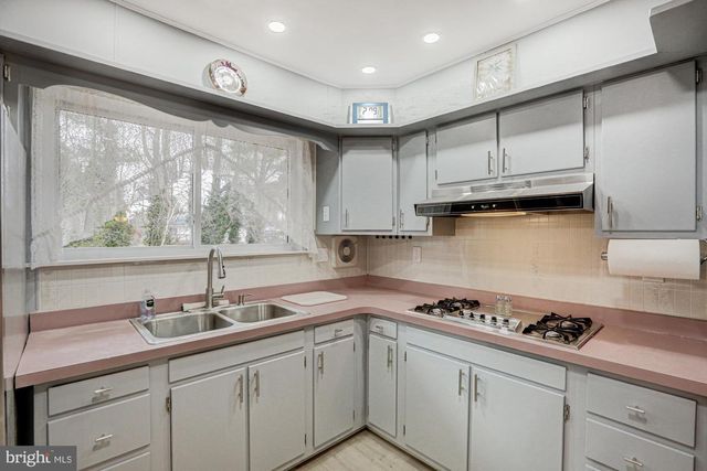 4 OLD FORGE RD, Pennsville, NJ 08070