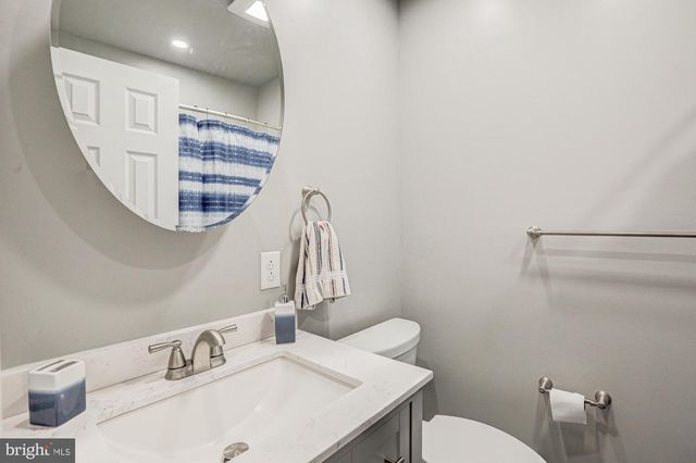 4 OLD FORGE RD, Pennsville, NJ 08070