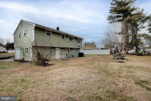 4 OLD FORGE RD, Pennsville, NJ 08070
