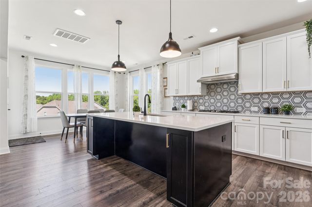 1022 Harbor Bay Drive, Fort Mill, SC 29707