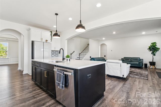 1022 Harbor Bay Drive, Fort Mill, SC 29707