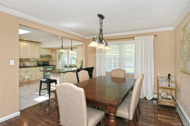 38 Maridon Lane, Commack, NY 11725