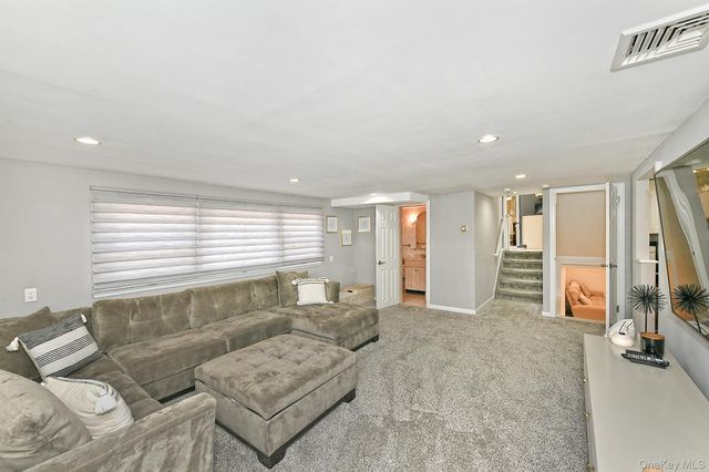 38 Maridon Lane, Commack, NY 11725