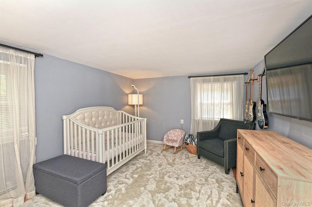 38 Maridon Lane, Commack, NY 11725
