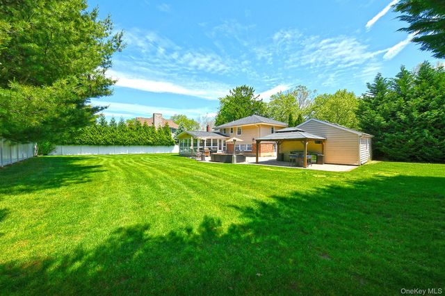 38 Maridon Lane, Commack, NY 11725