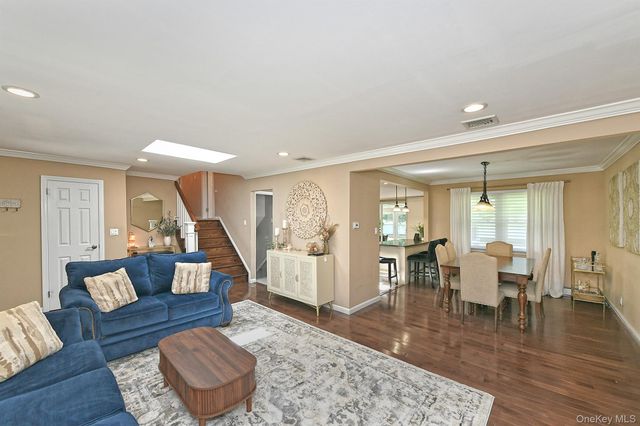 38 Maridon Lane, Commack, NY 11725