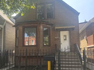 4637 W Mclean Avenue, Chicago, IL 60639