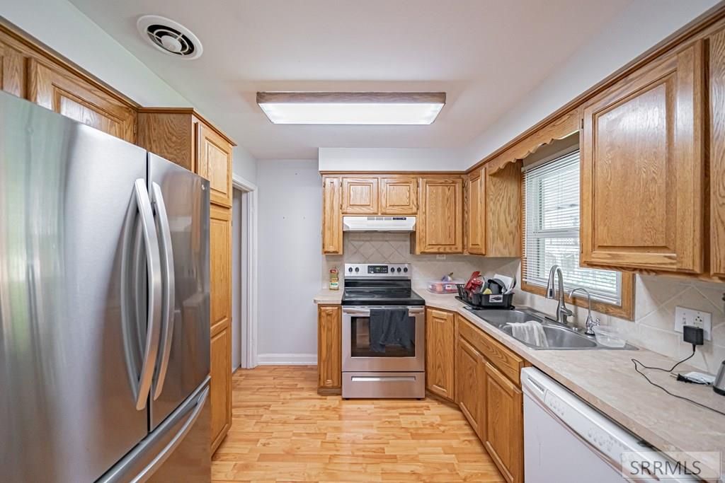 Image 10 of property listing at 1020 Koster Avenue, Idaho Falls, ID 83404