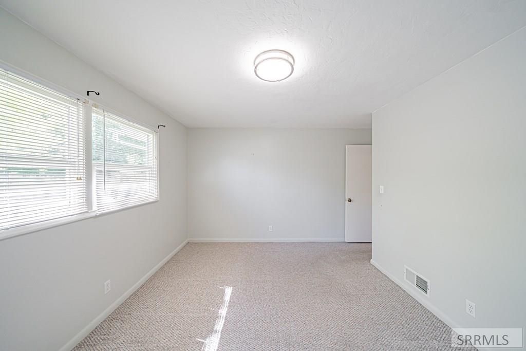 Image 16 of property listing at 1020 Koster Avenue, Idaho Falls, ID 83404