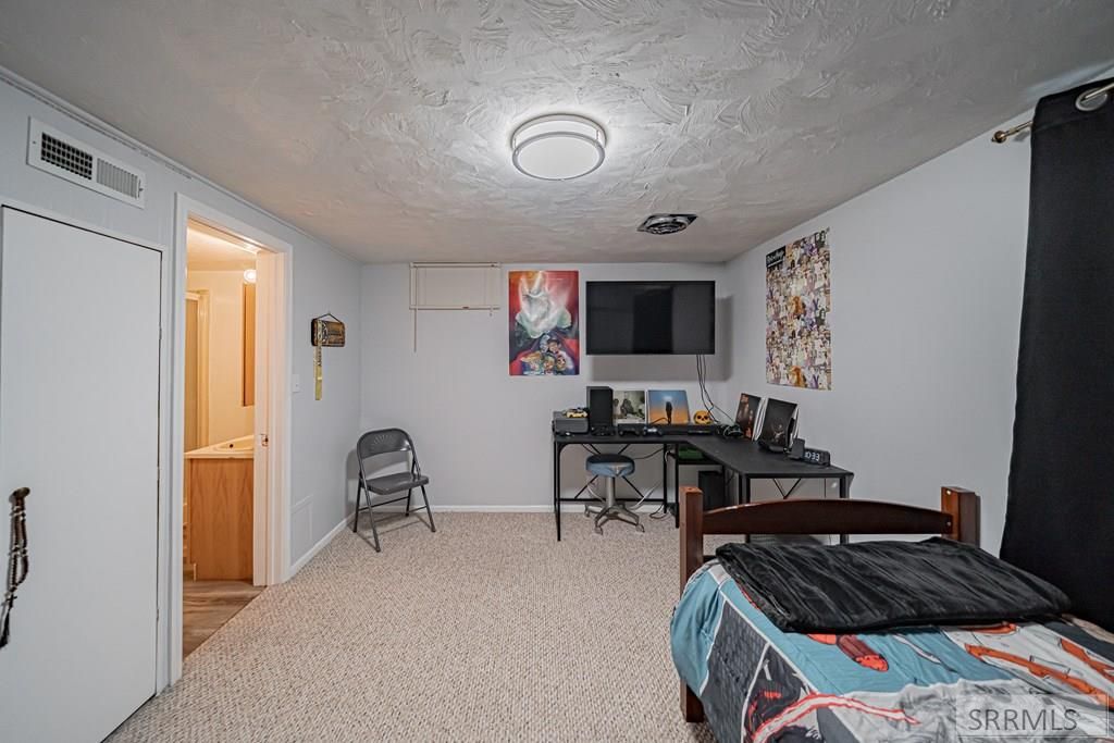 Image 30 of property listing at 1020 Koster Avenue, Idaho Falls, ID 83404