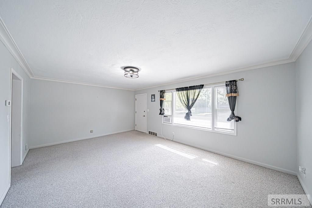 Image 6 of property listing at 1020 Koster Avenue, Idaho Falls, ID 83404