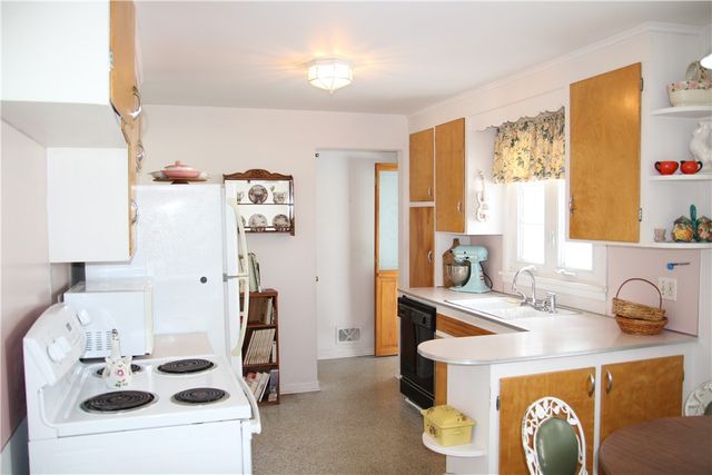 105 Carol Drive, Irondequoit, NY 14617