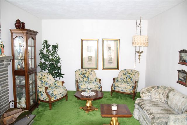 105 Carol Drive, Irondequoit, NY 14617