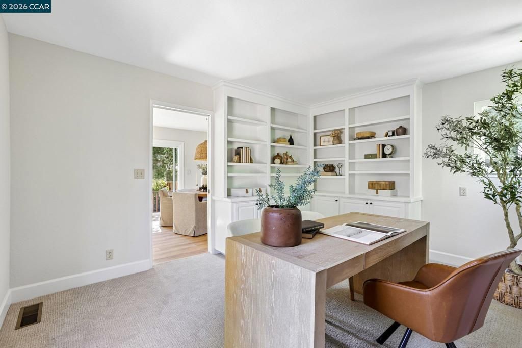 Image 22 of property listing at 1080 Melissa Ct, Walnut Creek, CA 94598