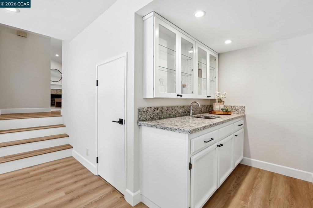 Image 25 of property listing at 1080 Melissa Ct, Walnut Creek, CA 94598