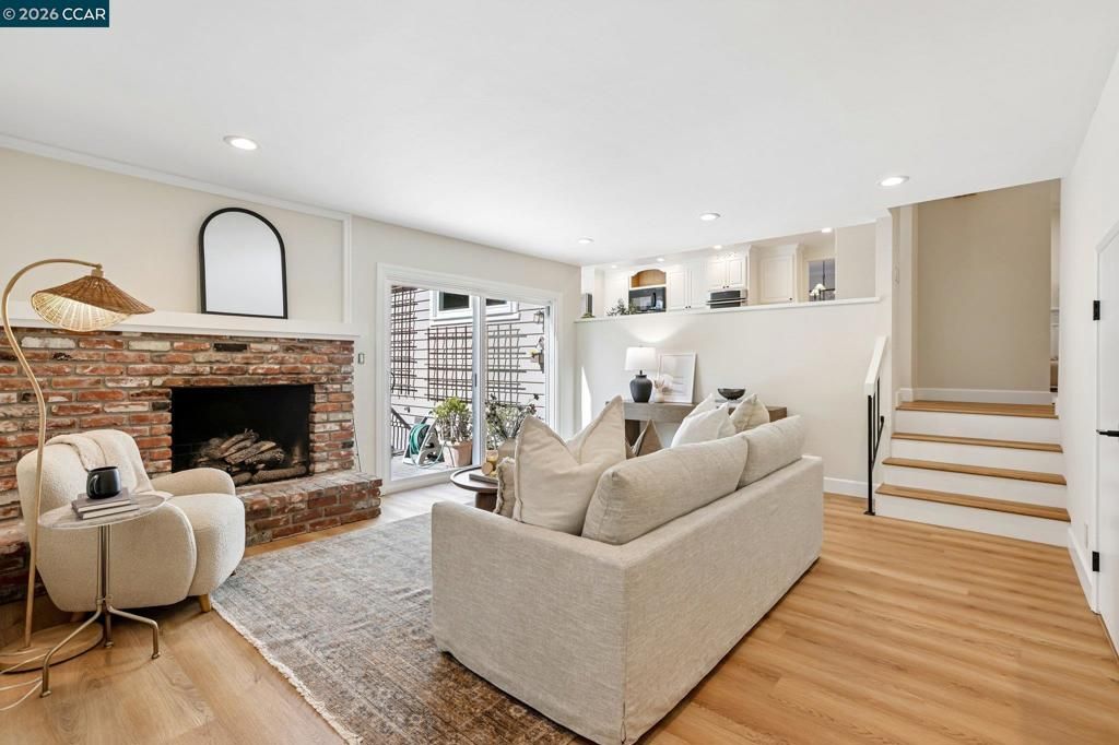 Image 26 of property listing at 1080 Melissa Ct, Walnut Creek, CA 94598