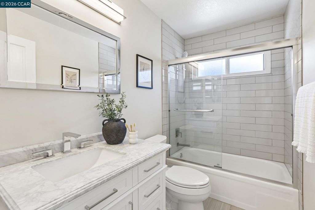 Image 38 of property listing at 1080 Melissa Ct, Walnut Creek, CA 94598