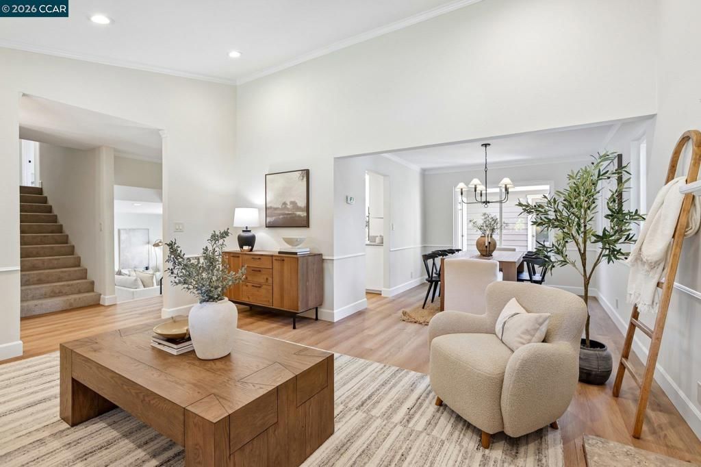 Image 9 of property listing at 1080 Melissa Ct, Walnut Creek, CA 94598