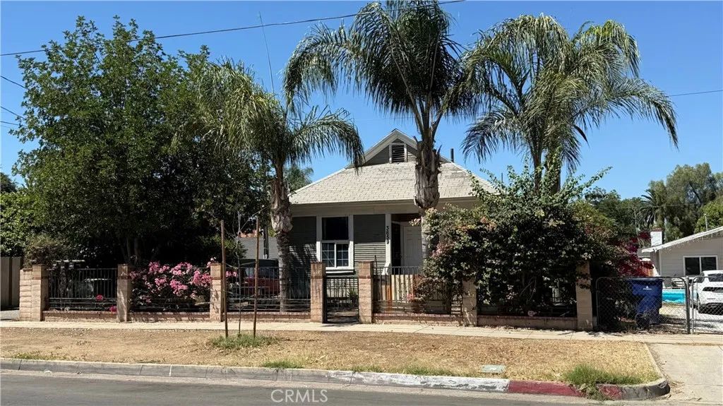 3659 Eucalyptus, Riverside, CA 92507