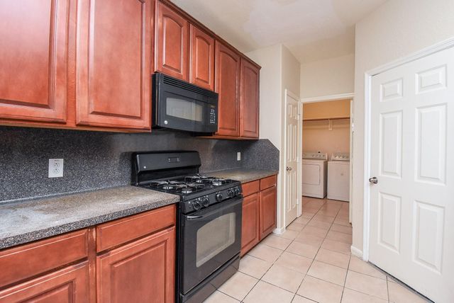 7542 Autumn Sun Drive, Houston, TX 77083