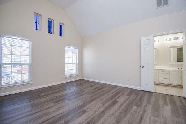 7542 Autumn Sun Drive, Houston, TX 77083