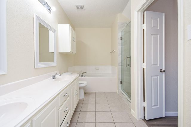 7542 Autumn Sun Drive, Houston, TX 77083