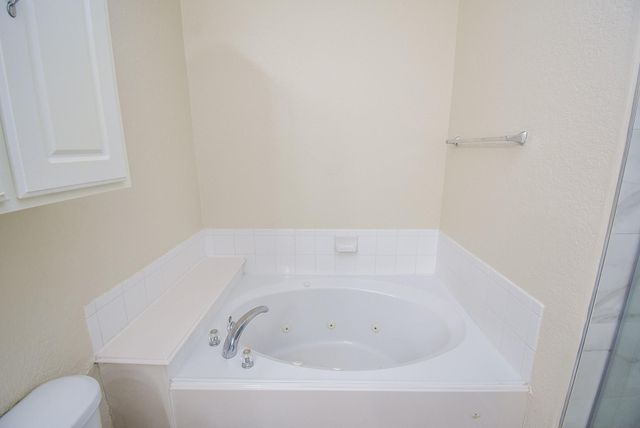 7542 Autumn Sun Drive, Houston, TX 77083