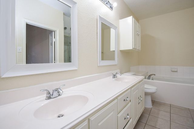 7542 Autumn Sun Drive, Houston, TX 77083