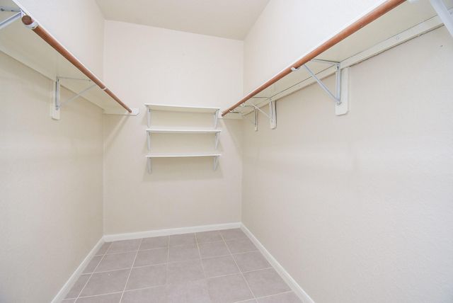 7542 Autumn Sun Drive, Houston, TX 77083