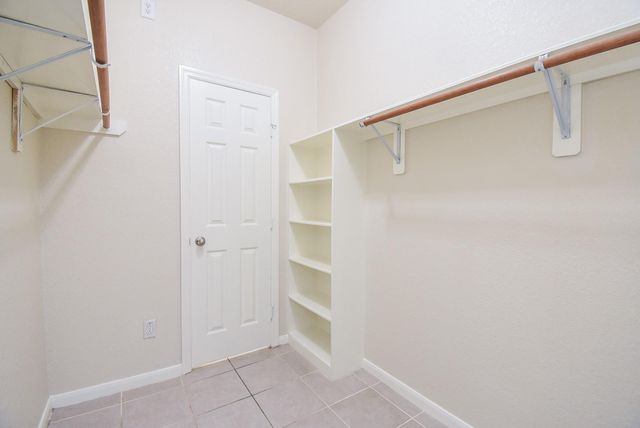 7542 Autumn Sun Drive, Houston, TX 77083